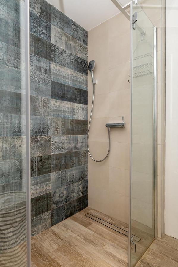 Apartment Tula Шибеник Экстерьер фото