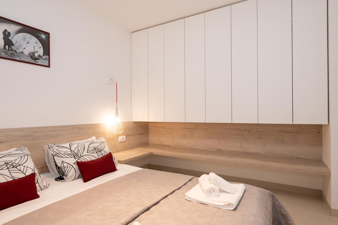Apartment Tula Шибеник Экстерьер фото